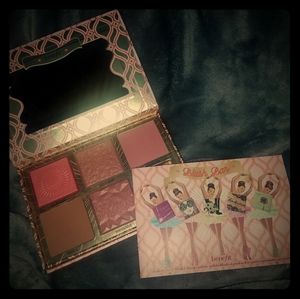 Makeup- BENEFIT pallet